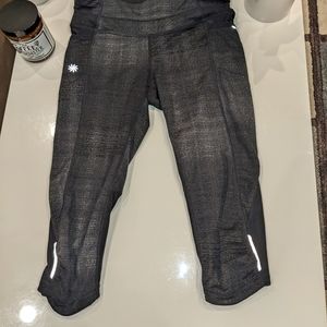 3/4 length Athleta workout pants